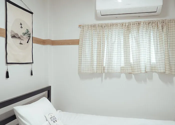 Near Dongdaemun, Geumho Station, Female Only - Style * Seoul