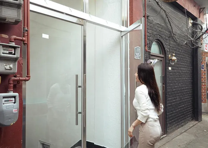 Near Dongdaemun, Geumho Station, Female Only - Style * Seoul